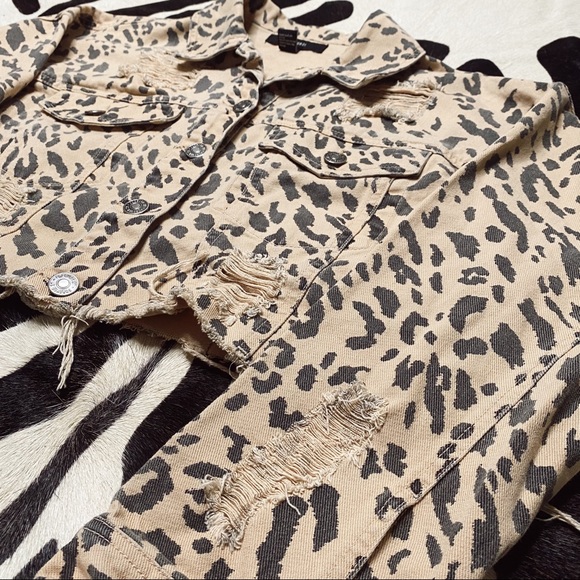 Leopard Denim Jacket - Picture 3 of 5